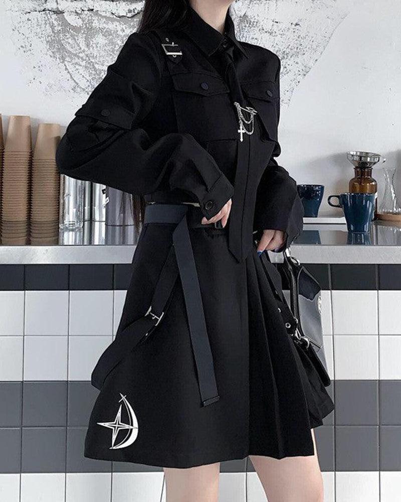 cargo skirt,cargo mini skirt,black cargo skirt,mini cargo skirt,cargo skirt outfit,two piece skirt set,a line skirt,techwear outfits,techwear fashion,casual techwear,techwear girls,techwear skirt,techwear women